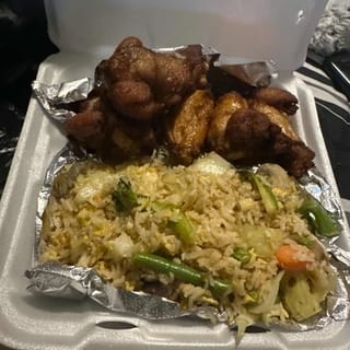Wings With Vegetable Fried Rice