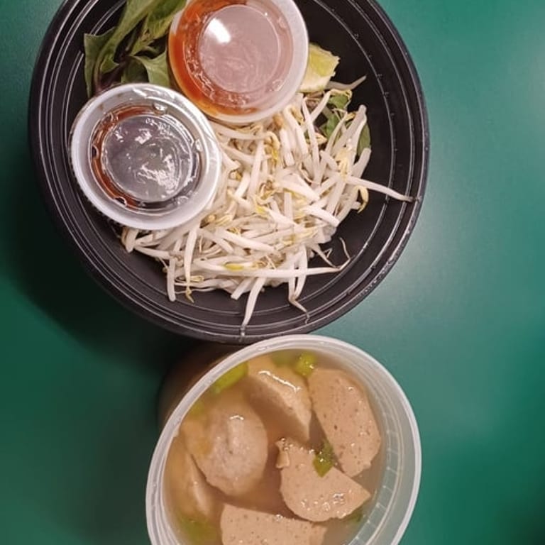 Explore our poke bowls