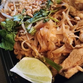 Chicken Pad Thai
