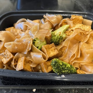 Tofu Pad See Ew
