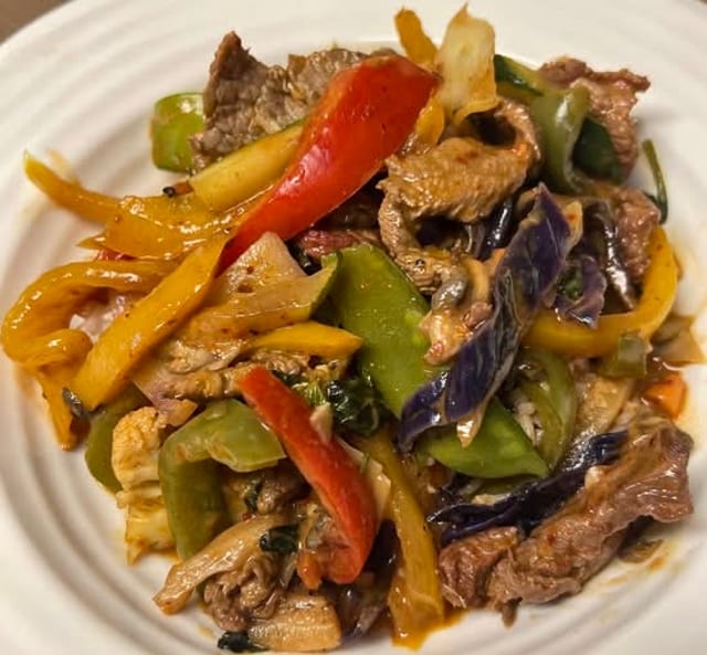 Beef Pad Phet. Curry.